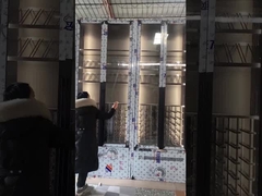 लक्ज़री फोल्डेबल बार में ग्लास इज़ी मूव स्टील वाइन कैबिनेट है