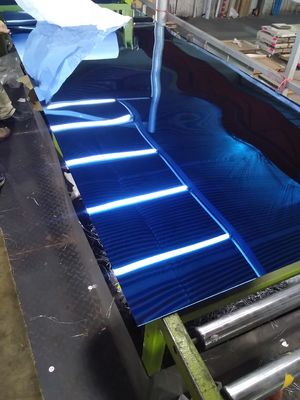 अच्छा दाम 201 ब्लू गोल्ड वाटर रिपल कलर मिरर सीलिंग बोर्डिंग के लिए पीवीडी लेपित स्टेनलेस स्टील शीट ऑनलाइन