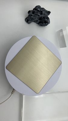 अच्छा दाम स्टेनलेस स्टील हैंगर धातु कपड़े हैंगर धातु नाखून फ़ाइल स्टेनलेस स्टील ऑनलाइन