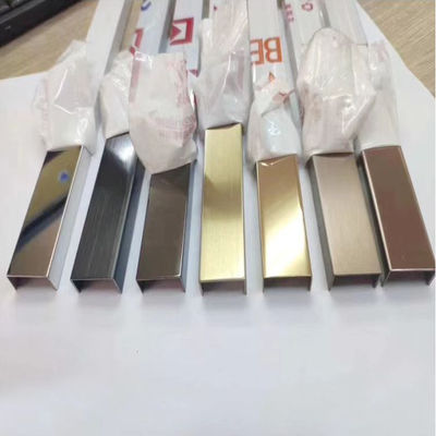 अच्छा दाम यू शेप स्टेनलेस स्टील ट्रिम स्ट्रिप्स इंटीरियर और एक्सटीरियर डिज़ाइन के लिए, पीवीडी रंगीन स्कर्टिंग बोर्ड एज रैपिंग ऑनलाइन