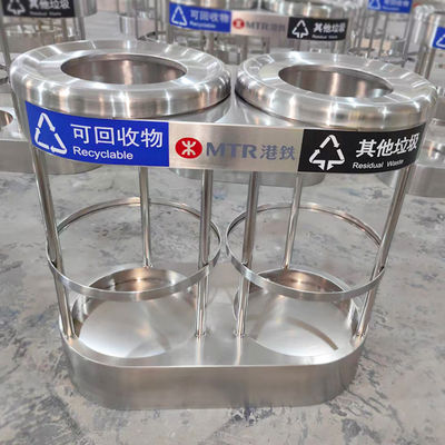 अच्छा दाम मेट्रो हॉल के लिए अनुकूलित सिल्वर कलर मेटल स्मोकिंग स्टेनलेस स्टील रीसाइक्लिंग कचरा पात्र ऑनलाइन