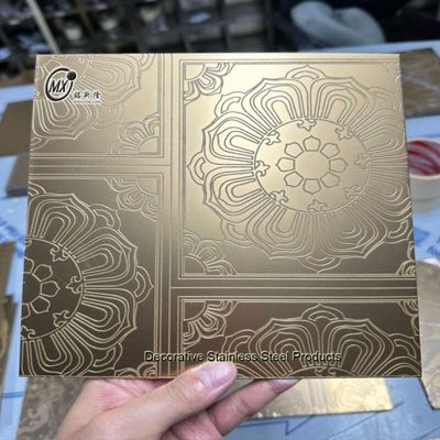 अच्छी कीमत विभिन्न पैटर्न उत्कीर्ण सतह पीवीडी कोटिंग स्टेनलेस स्टील शीट डिजाइन सजावट के लिए ऑनलाइन