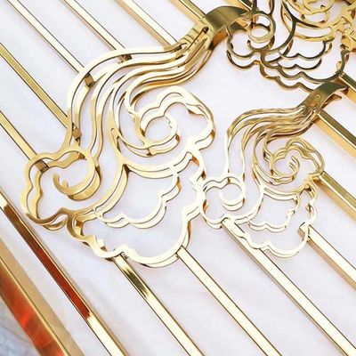 अच्छी कीमत 500 * 3000 मिमी एआईएसआई 316 स्टेनलेस स्टील स्क्रीन विभाजन मिरर रूम डिवाइडर इंडोर ऑनलाइन