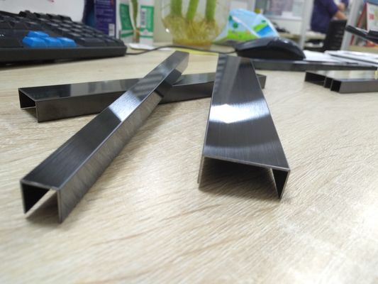 अच्छा दाम एएफपी के साथ सोने की ट्रिम फर्नीचर स्टेनलेस स्टील एज ट्रिम स्ट्रिप हेयरलाइन ऑनलाइन