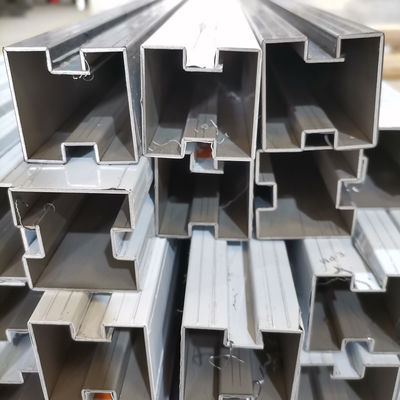 अच्छा दाम सोना सफेद दीवार ट्रिम स्नान पर्दे टाइल ट्रिम 0.5 मिमी मोटाई ऑनलाइन