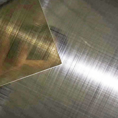 अच्छी कीमत प्रदर्शन कैबिनेट के लिए क्रॉस हेयरलाइन रंगीन स्टेनलेस स्टील शीट 1500 मिमी चौड़ाई ऑनलाइन