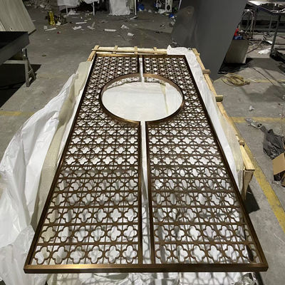 अच्छा दाम 304 201 धातु हेयरलाइन सतह सोना स्टेनलेस स्टील स्क्रीन लिविंग रूम विभाजन ऑनलाइन