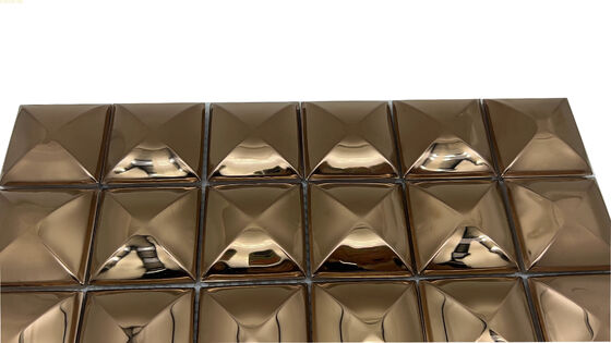 अच्छा दाम उच्च गुणवत्ता 300*300 3D रोटी टाइटेनियम दर्पण 304 स्टेनलेस स्टील सजावटी मोज़ेक टाइल ऑनलाइन