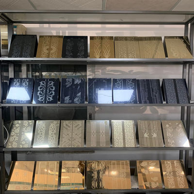 अच्छी कीमत सजावटी 201 304 316 उत्कीर्ण दर्पण 8K आधार रंग स्टेनलेस स्टील शीट लिफ्ट के लिए ऑनलाइन