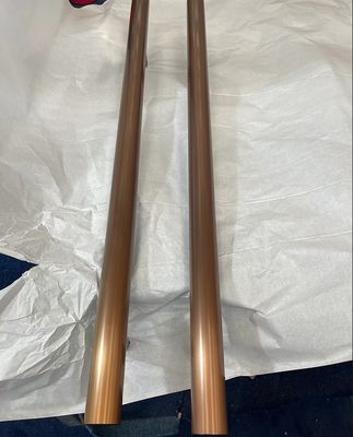 अच्छा दाम आयातित पीवीडी लेपित स्टेनलेस स्टील प्लेट होटल पृष्ठभूमि दीवार / फ्रंट डेस्क सजावट अग्निरोधक और विरोधी संक्षारण 10 साल की वारंटी ऑनलाइन