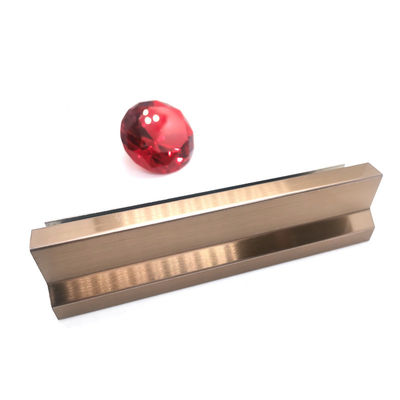 अच्छी कीमत एसयूएस एएसटीएम शैम्पेन-गोल्ड कांस्य ग्रे स्टेनलेस स्टील ट्रिम स्ट्रिप्स होटल निर्माण सजावट के लिए ऑनलाइन