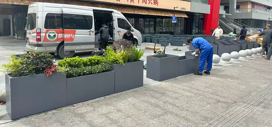 अच्छा दाम सिंचाई प्रणाली के साथ कस्टम स्टेनलेस स्टील सेल्फ-वाटरिंग प्लांटर बॉक्स ऑनलाइन