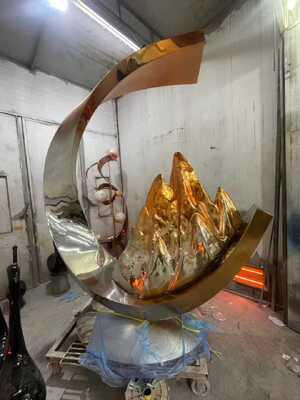 अच्छा दाम 201 304 316L कस्टम आकार स्टेनलेस स्टील मूर्तिकला विला उद्यान के लिए व्यक्तिगत धातु अमूर्त मूर्ति ऑनलाइन