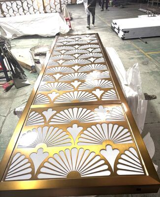 अच्छा दाम शोरूम के लिए स्टेनलेस स्टील विभाजन पैनल ऑनलाइन