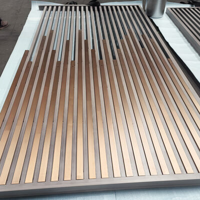 201 304 स्टेनलेस स्टील स्क्रीन विभाजन/विभाजक होटल रेस्तरां लिविंग रूम ऑफिस डेकोरेशन के लिए कस्टम आकार